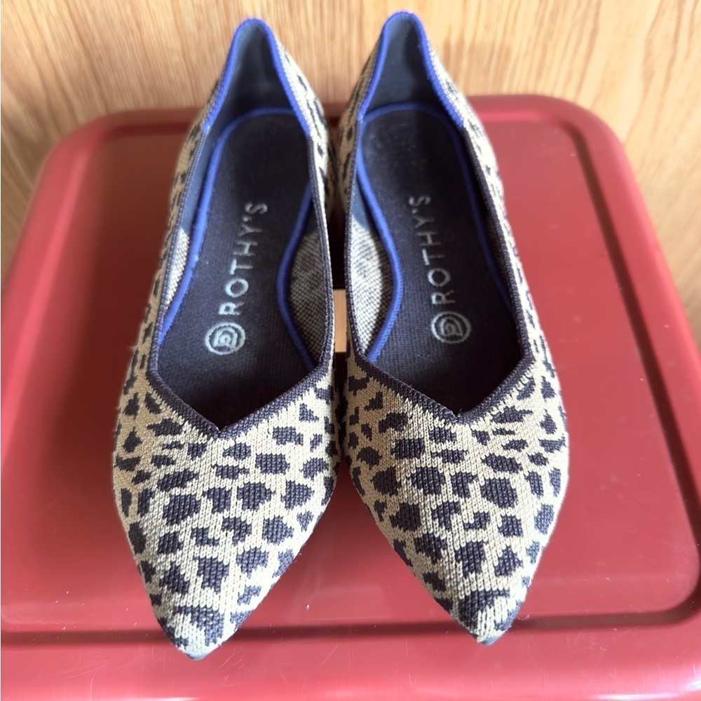 Rothys Womens The Point Leopard Cheetah Ballet Fl… - image 4